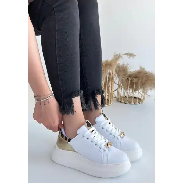 Gasta Beyaz Cilt Sarı Detaylı Bağcıklı Spor Ayakkabı