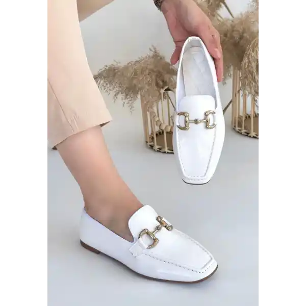 Guart Beyaz Rugan Babet Ayakkabı