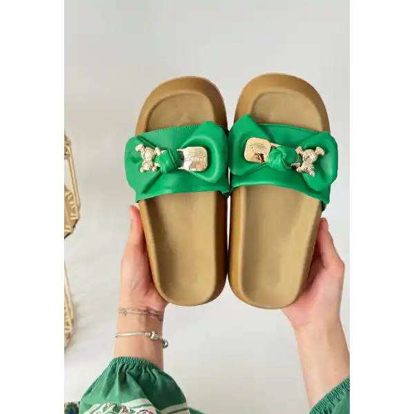 Jude Yeşil Cilt Ayıcıklı Terlik