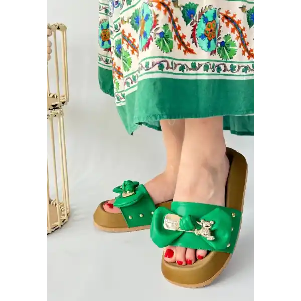 Jude Yeşil Cilt Ayıcıklı Terlik