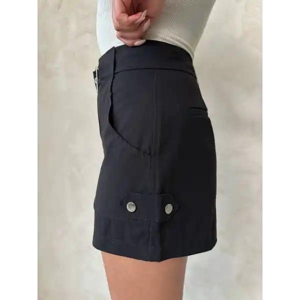 Kemer detaylı gabardin şort siyah s25289