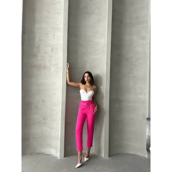 Kemerli havuç pantolon