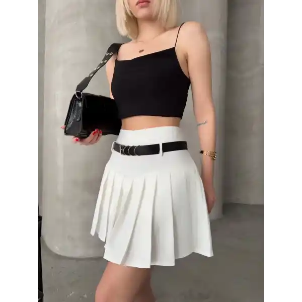 Kemerli piliseli şort etek beyaz s25305