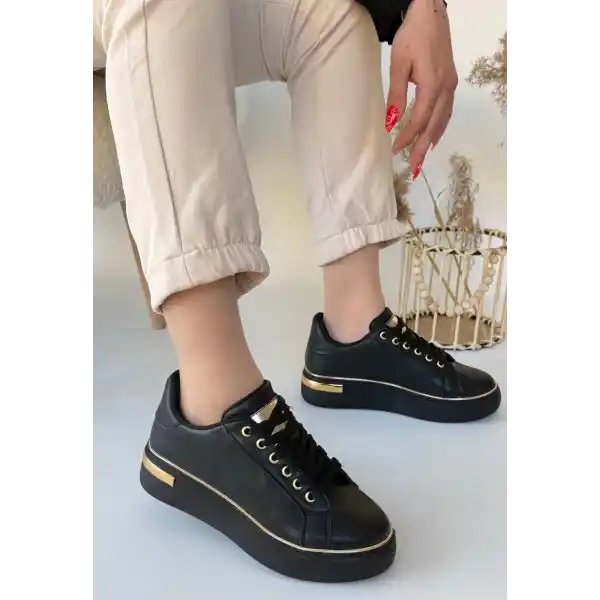 Kity Siyah Cilt Bağcıklı Spor Ayakkabı