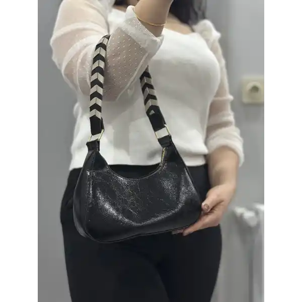 Kraş siyah cilt çanta