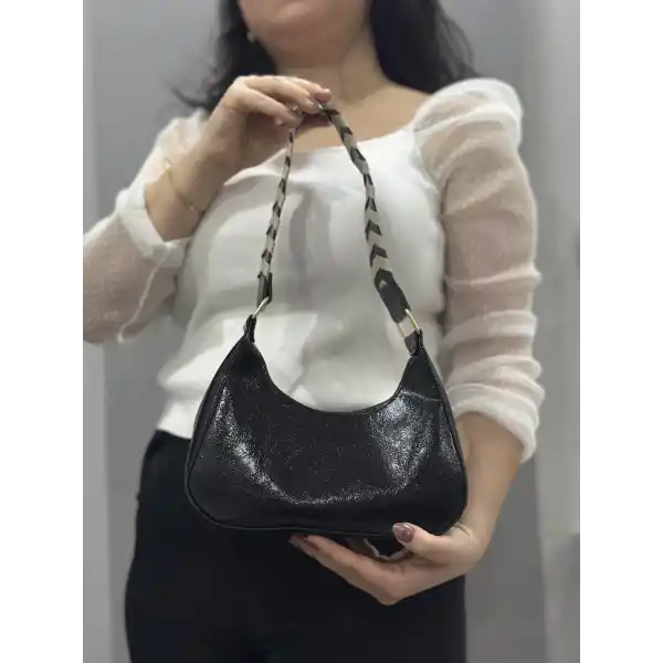 Kraş siyah cilt çanta