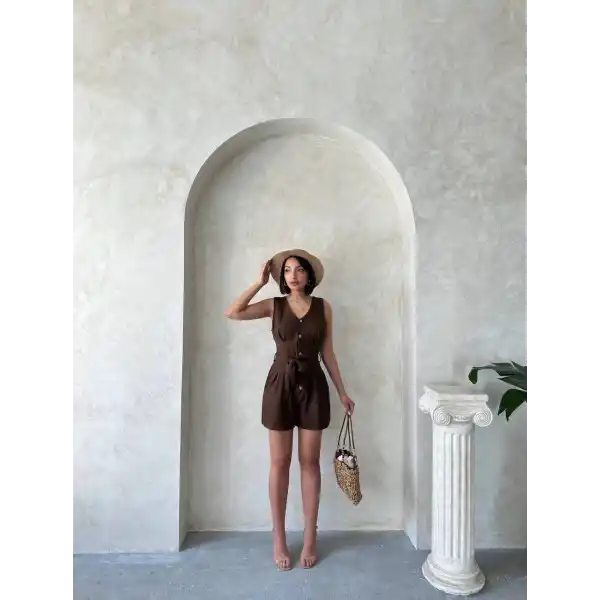 Kuşaklı şortlu tulum