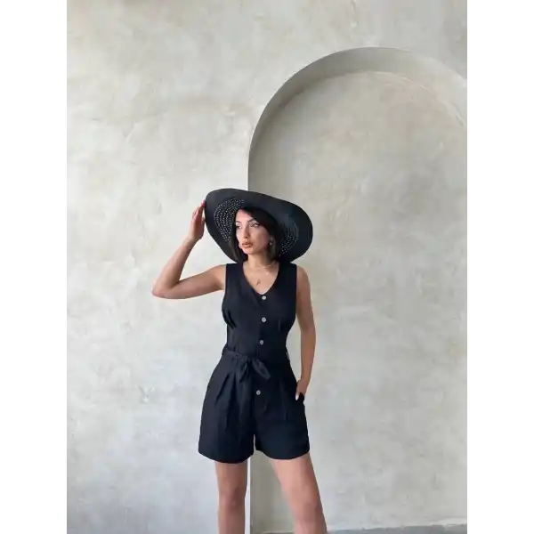 Kuşaklı şortlu tulum