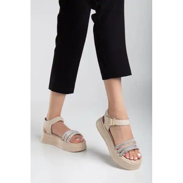 Lalen Bej Cilt Kemerli Sandalet