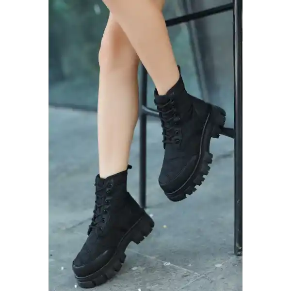 Mabel Siyah Cilt Bağcıklı Bot