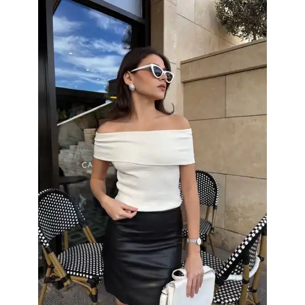 Madonna yaka sıfır kol bluz