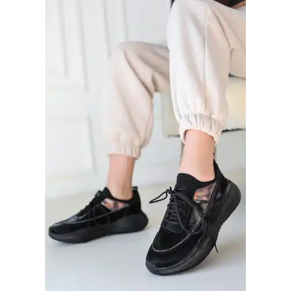 Nadio Siyah Rugan Siyah Tabanlı Bağcıklı Spor Ayakkabı