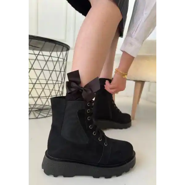 Niori Siyah Süet Bağcıklı Bot