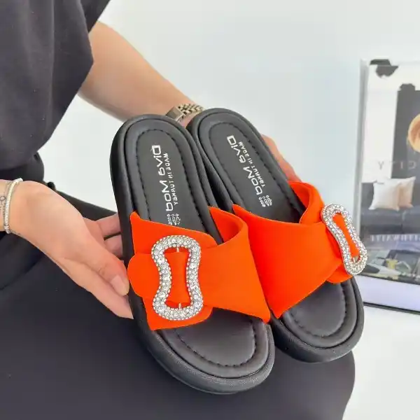 Rale Turuncu Saten Tokalı Terlik