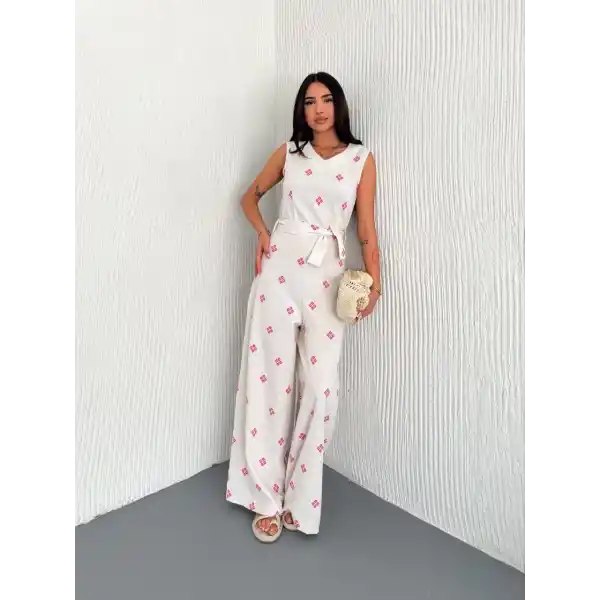 Sırt dekolteli keten beyaz tulum S1036