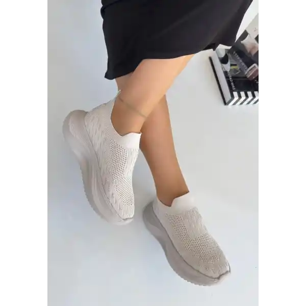 Soord Bej Triko Boncuk İşlemeli Spor Ayakkabı