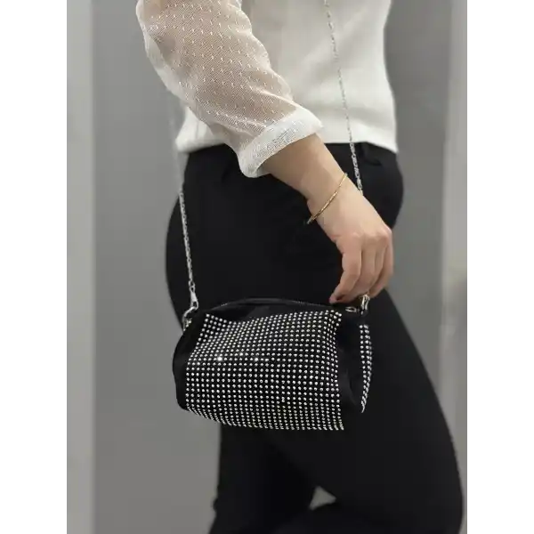 Taşlı siyah cilt çanta