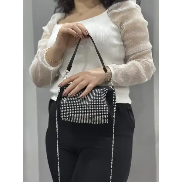 Taşlı siyah cilt çanta