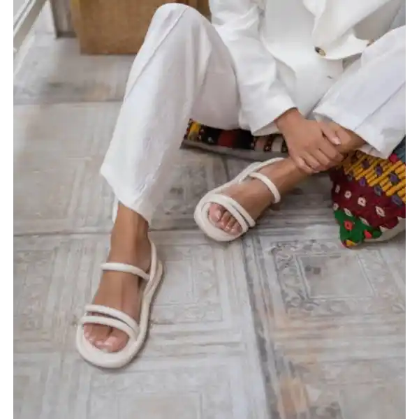 Winta Bej Cilt Sandalet