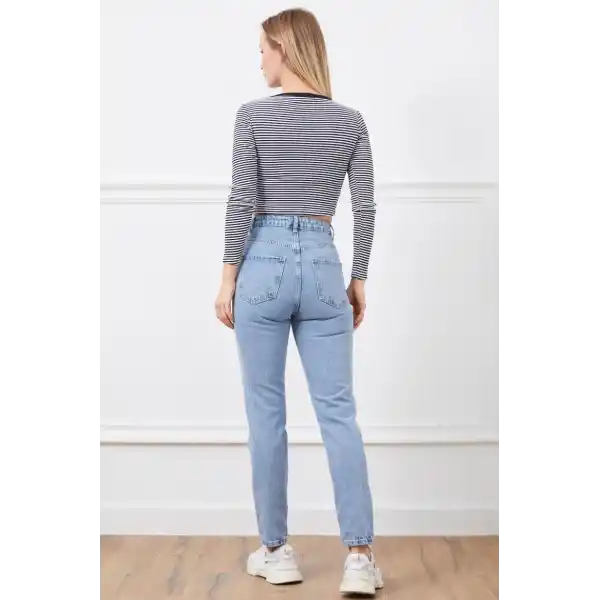 Yüksek bel yırtmaçlı mom jean pantolon