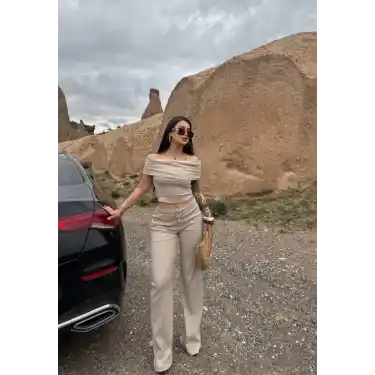 Madonna yaka bol paça pantolonlu takım