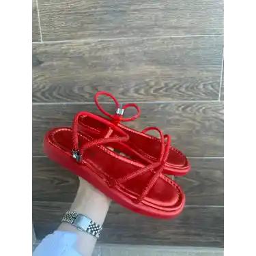 Nadda Kırmızı Cilt Boncuk İşlemeli Sandalet