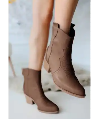 Akver Kahverengi Cilt Topuklu Bot