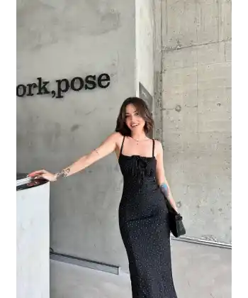 Desenli askılı elbise