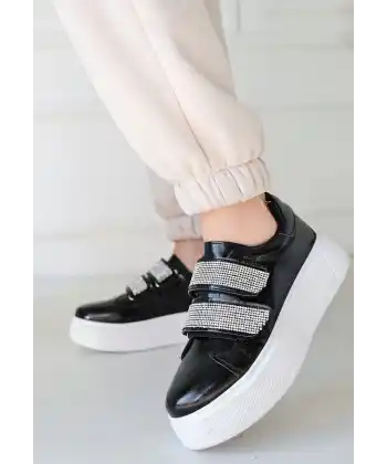 Dirla Siyah Rugan Spor Ayakkabı