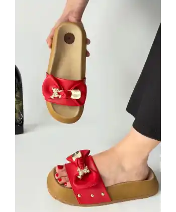 Jude Kırmızı Cilt Ayıcıklı Terlik