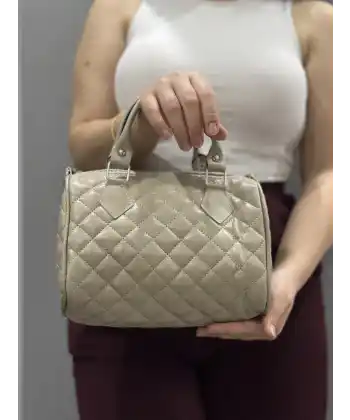 Kapaksız kapitone bej cilt çanta