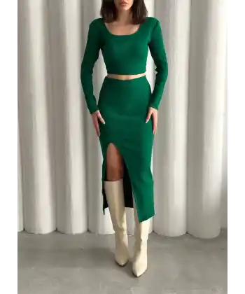 Kolllu alt üst takım