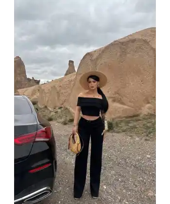 Madonna yaka bol paça pantolonlu takım