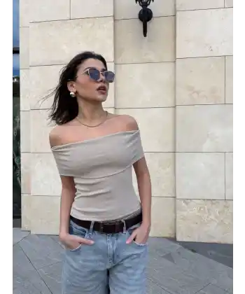 Madonna yaka sıfır kol bluz