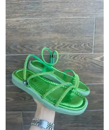 Nadda Yeşil Cilt Boncuk İşlemeli Sandalet