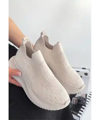 Soord Bej Triko Boncuk İşlemeli Spor Ayakkabı