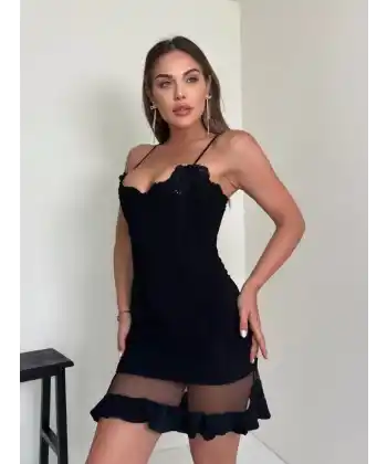 Tül detaylı mini elbise