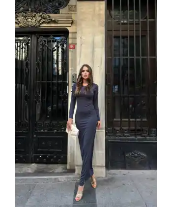 Uzun kollu uzun elbise