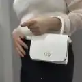 Beyaz cilt krash çanta