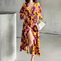 Çiçek baskılı elbise