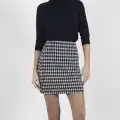 kazaayağı likralı mini etek siyahbeyaz