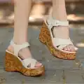 Kenja Bej Cilt Dolgu Topuk Sandalet