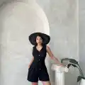 Kuşaklı şortlu tulum