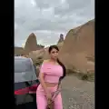 Madonna yaka bol paça pantolonlu takım
