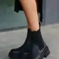 Ninle Siyah Cilt Topuklu Bot