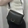 Siyah cilt mossi çanta
