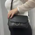 Siyah cilt mossi çanta