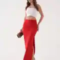 Uzun yırtmaçlı ince kumaş etek kırmızı