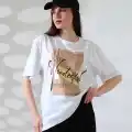 Varak baskılı imza desen tişört
