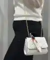 Beyaz cilt zoje çanta